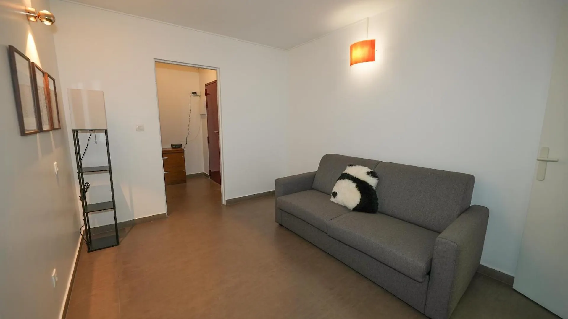 Appartement Confortable Et Lumineux A Belleville Paris France