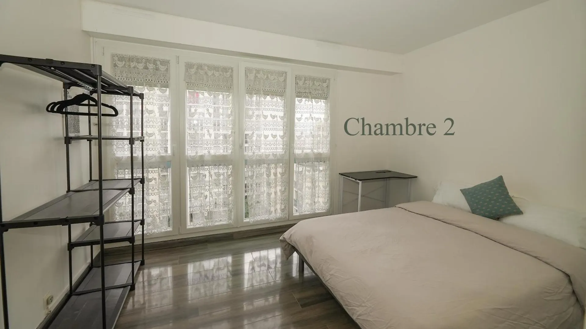 Appartement Confortable Et Lumineux A Belleville Paris Apartment